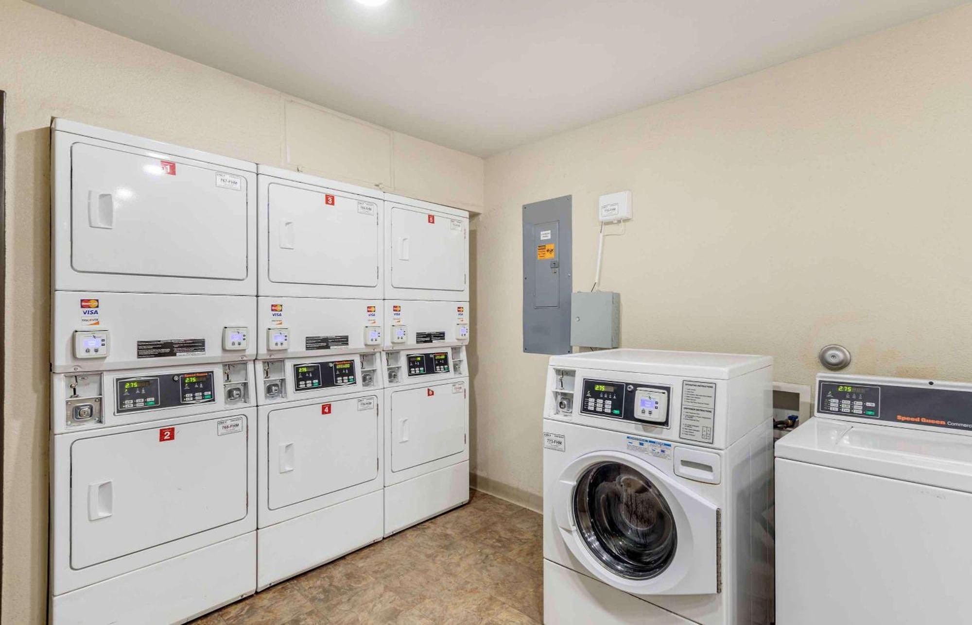 Extended Stay America Select Suites - Tuscaloosa Eksteriør billede